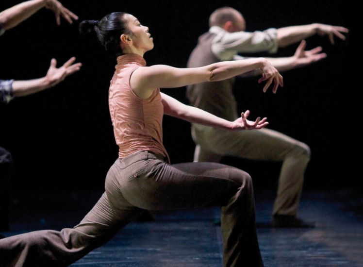 DANSE CONTEMPORAINE Avec Jeanne
